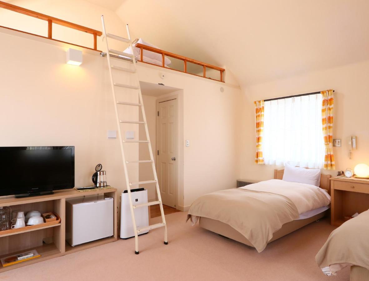 Ryosha Tsukiakari Bed & Breakfast Yamanakako Ngoại thất bức ảnh