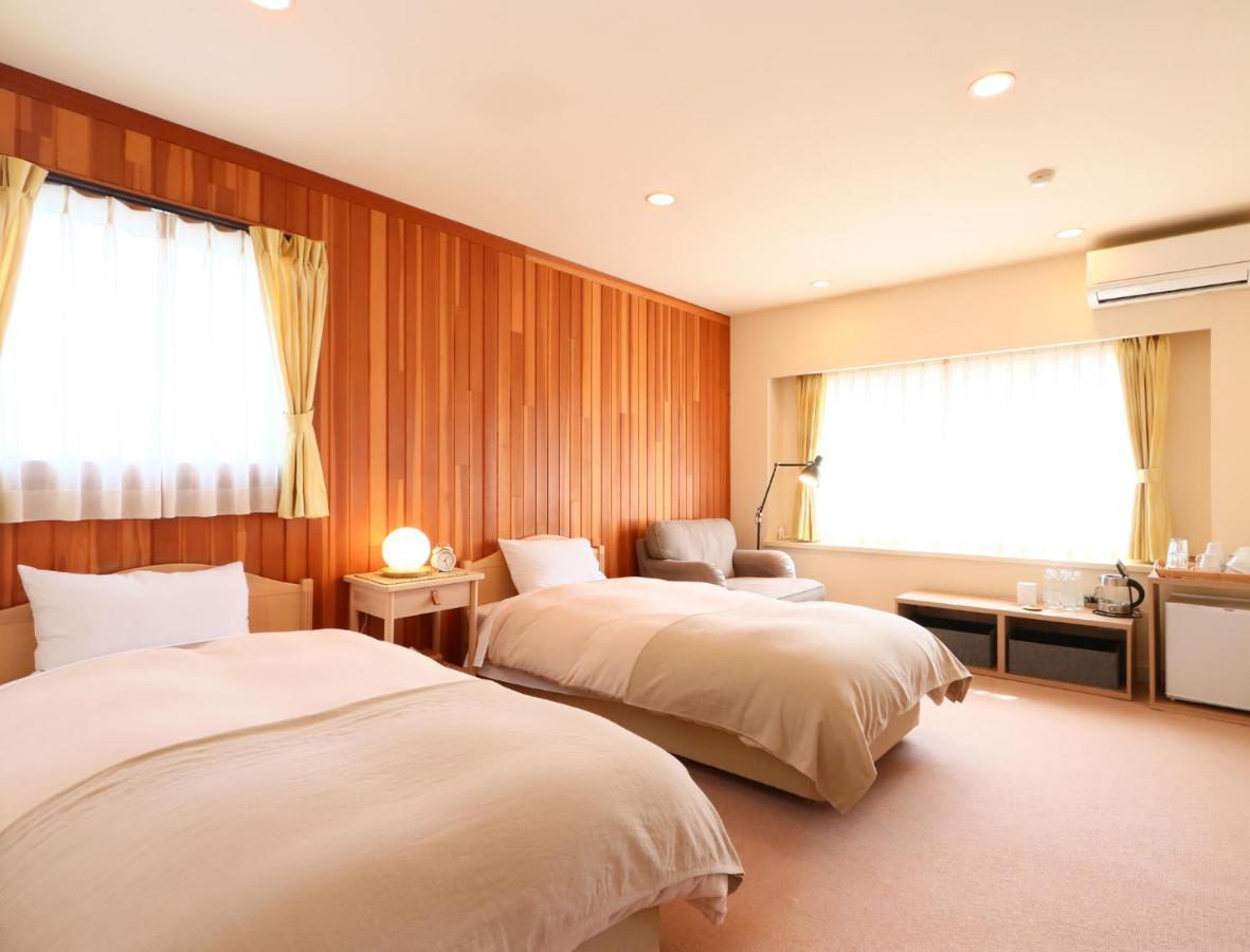 Ryosha Tsukiakari Bed & Breakfast Yamanakako Ngoại thất bức ảnh