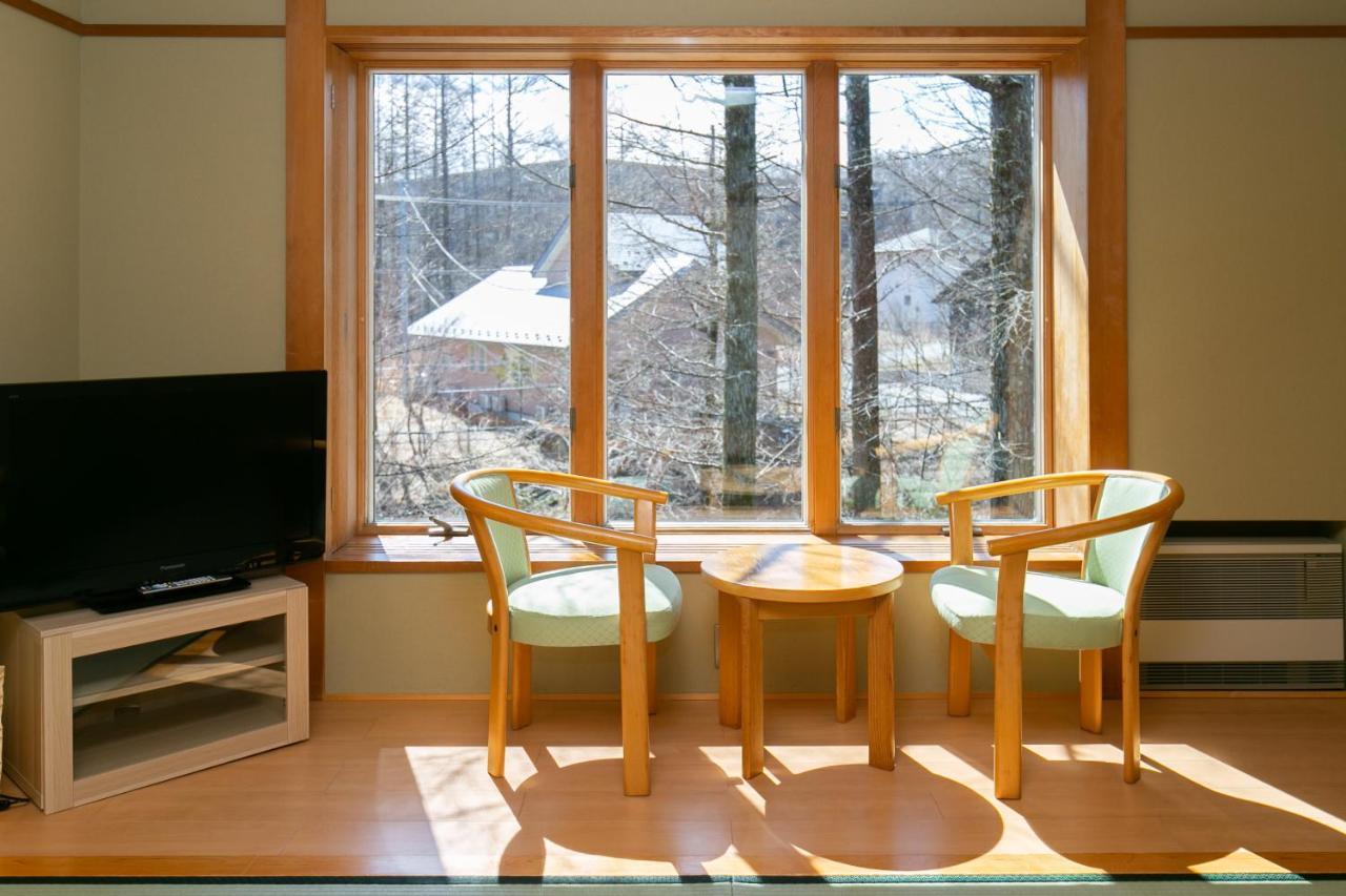 Ryosha Tsukiakari Bed & Breakfast Yamanakako Ngoại thất bức ảnh
