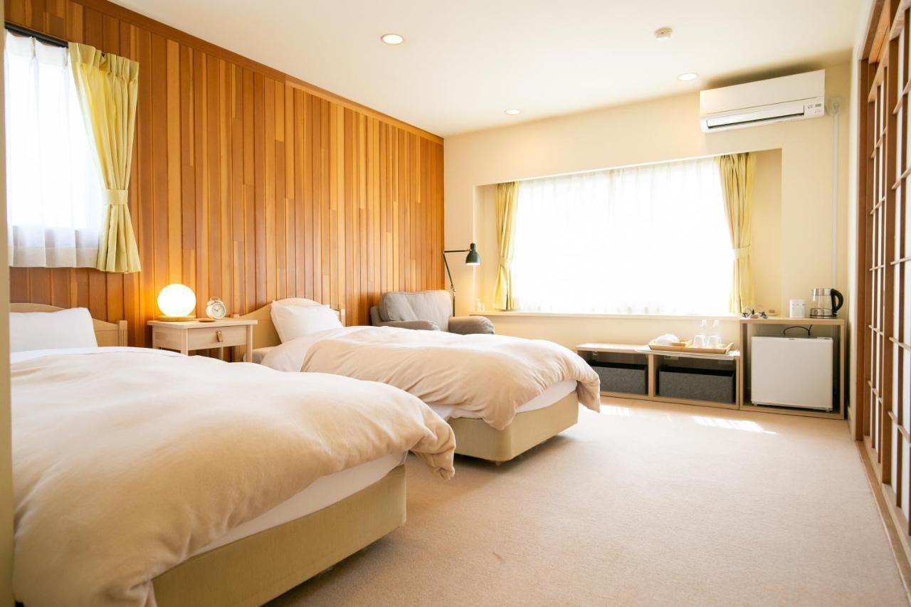 Ryosha Tsukiakari Bed & Breakfast Yamanakako Ngoại thất bức ảnh